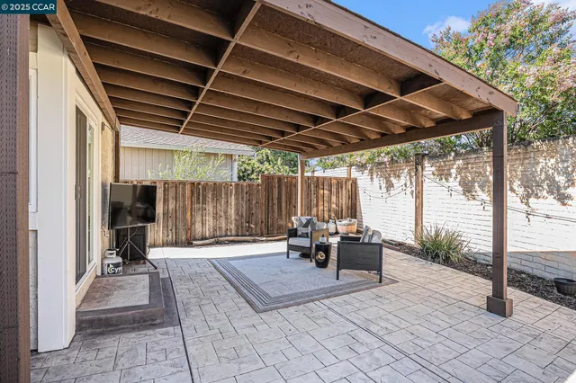 $539,000 | 354 Hazelnut Lane, Oakley, CA 94561