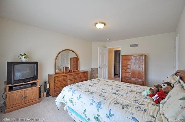 24875 Reeds Pointe Drive Novi, MI 48374 - Photo 15 of 25 15_Bed_U_2-2.jpg