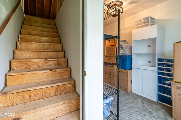 $595,000 | 20220 Colony Lane, Bristol, VA 24202