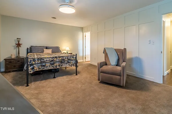 $595,000 | 20220 Colony Lane, Bristol, VA 24202