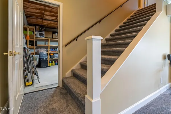 $595,000 | 20220 Colony Lane, Bristol, VA 24202
