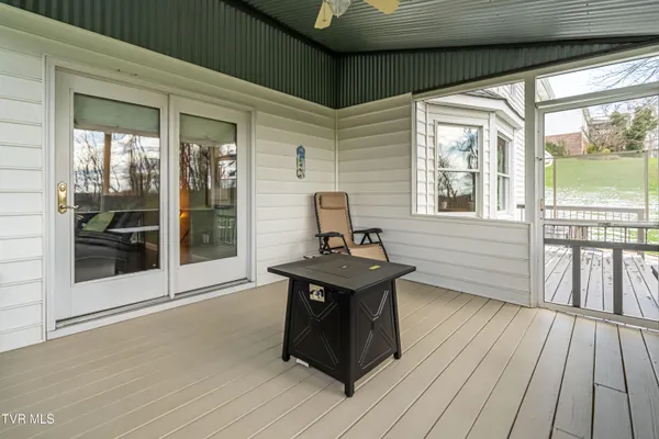 $595,000 | 20220 Colony Lane, Bristol, VA 24202