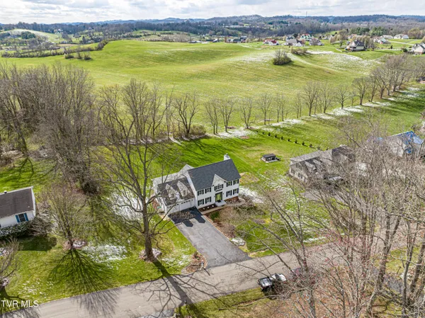 $595,000 | 20220 Colony Lane, Bristol, VA 24202