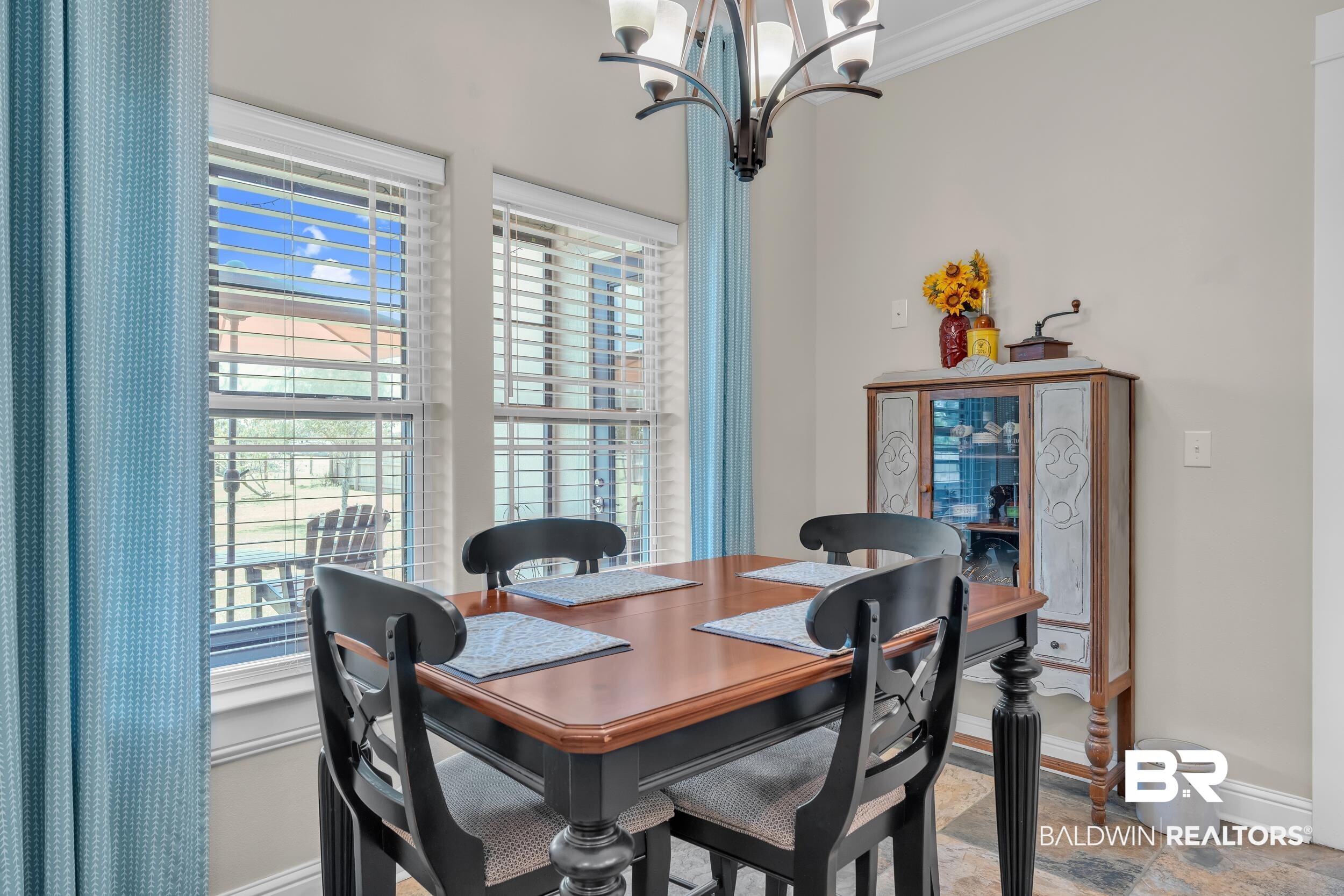28918 Comstock Road Elberta, AL 36530 - Photo 25 of 53 Dining Area