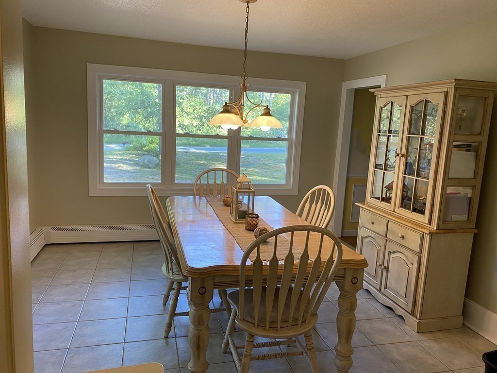 6 Taber Lane Rochester, MA 02770 - Photo 6 of 12 Gallery Image 6