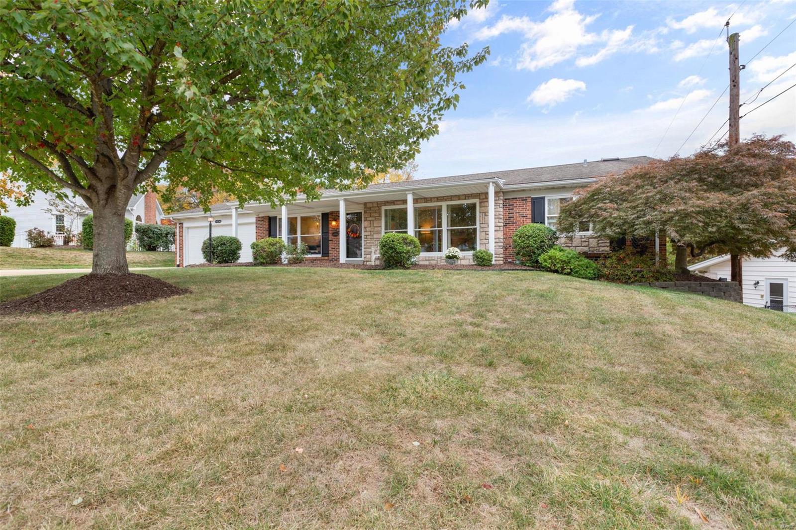 4520 Mellowlight Drive St. Louis, MO 63129 - Photo 3 of 38