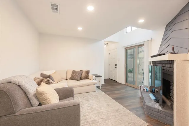 $2,000 | 843 Dublin Drive, Unit 1, Richardson, TX 75080