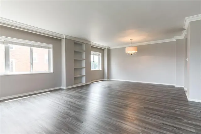 $625,000 | 4740 Roanoke Parkway, Unit 605, Kansas City, MO 64112