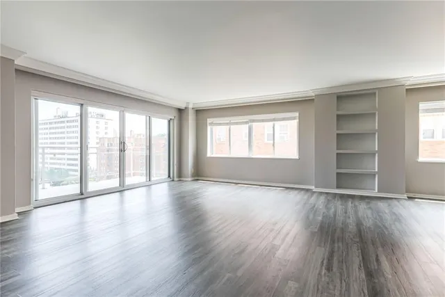 $625,000 | 4740 Roanoke Parkway, Unit 605, Kansas City, MO 64112