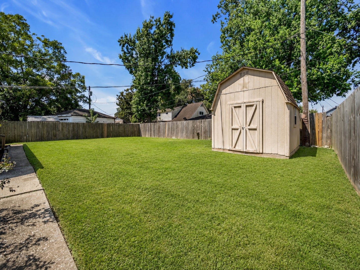 2808 Burke Road Pasadena, TX 77502 - Photo 36 of 41 Huge storage shed stays!