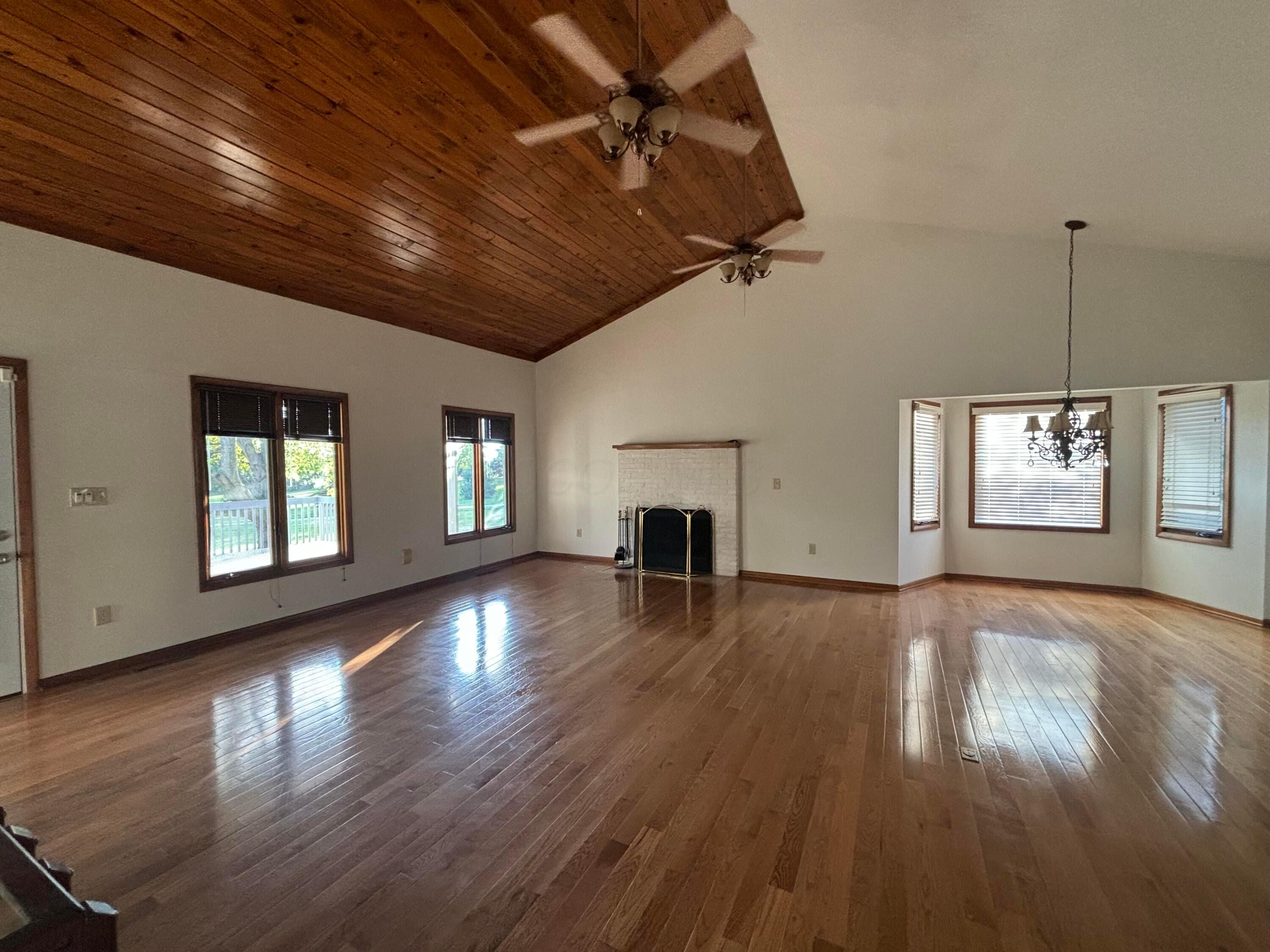 6560 Rothbury Court Dublin, OH 43017 - Photo 11 of 39 IMG_0541