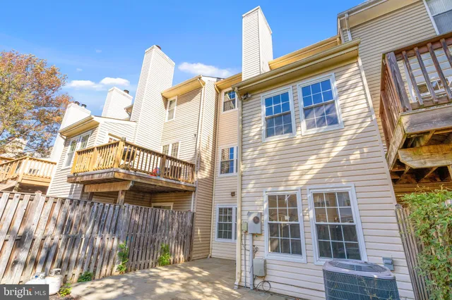 a view of a large building