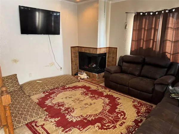 $109,995 | 611 Oriole Boulevard, Unit 1404, Duncanville, TX 75116