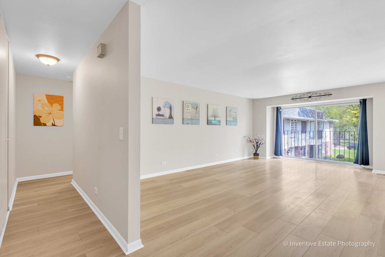 2711 Hobson Road, Unit 5 Woodridge, IL 60517 - Photo 6 of 26