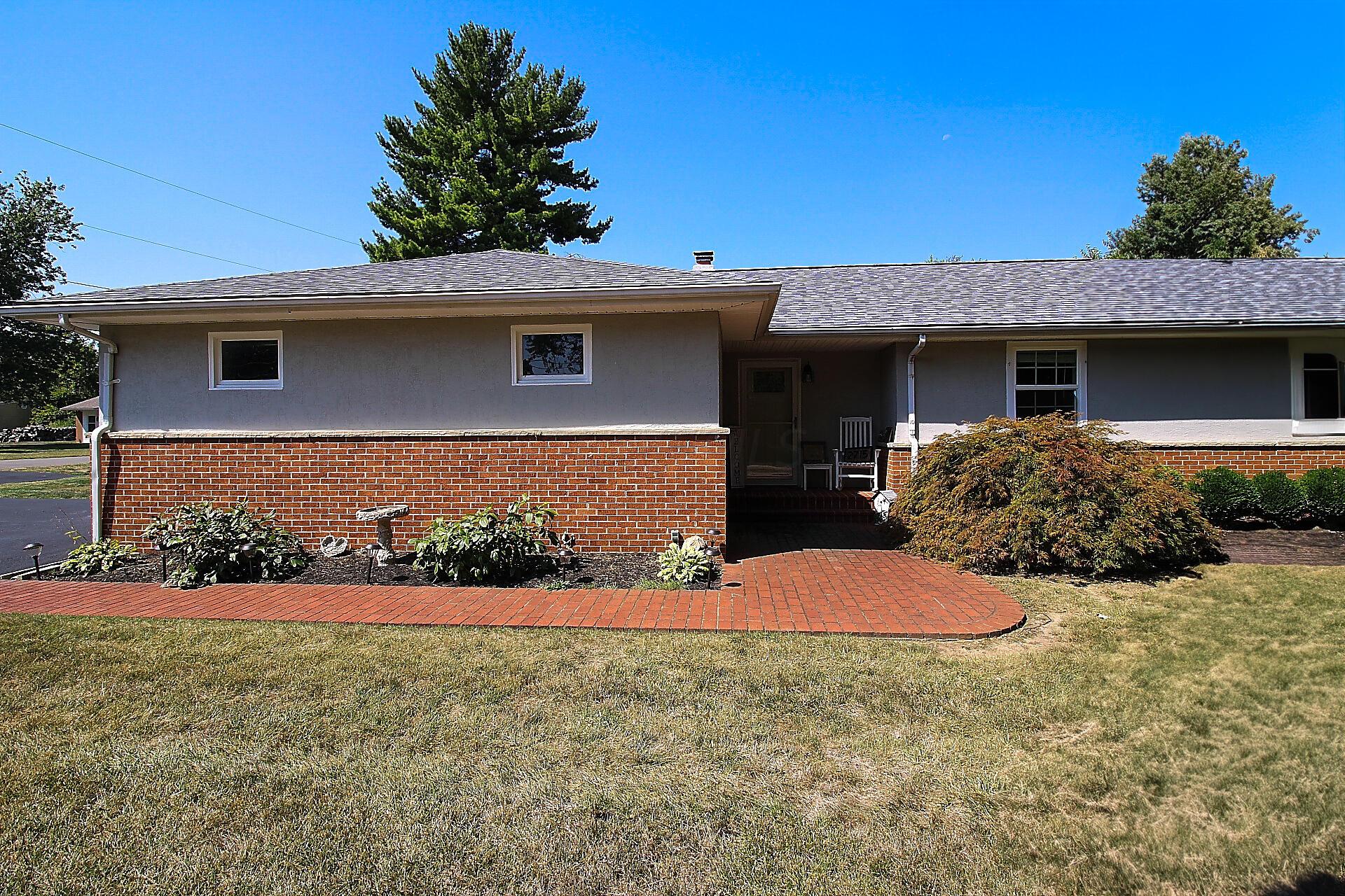2715 Kunz Road Galloway, OH 43119 - Photo 2 of 24 9ABFCB5A-C68D-49BC-B2DF-D1C232198B5F