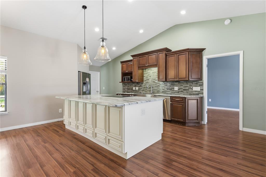 346 Riviera Drive DeBary, FL 32713 - Photo 13 of 52