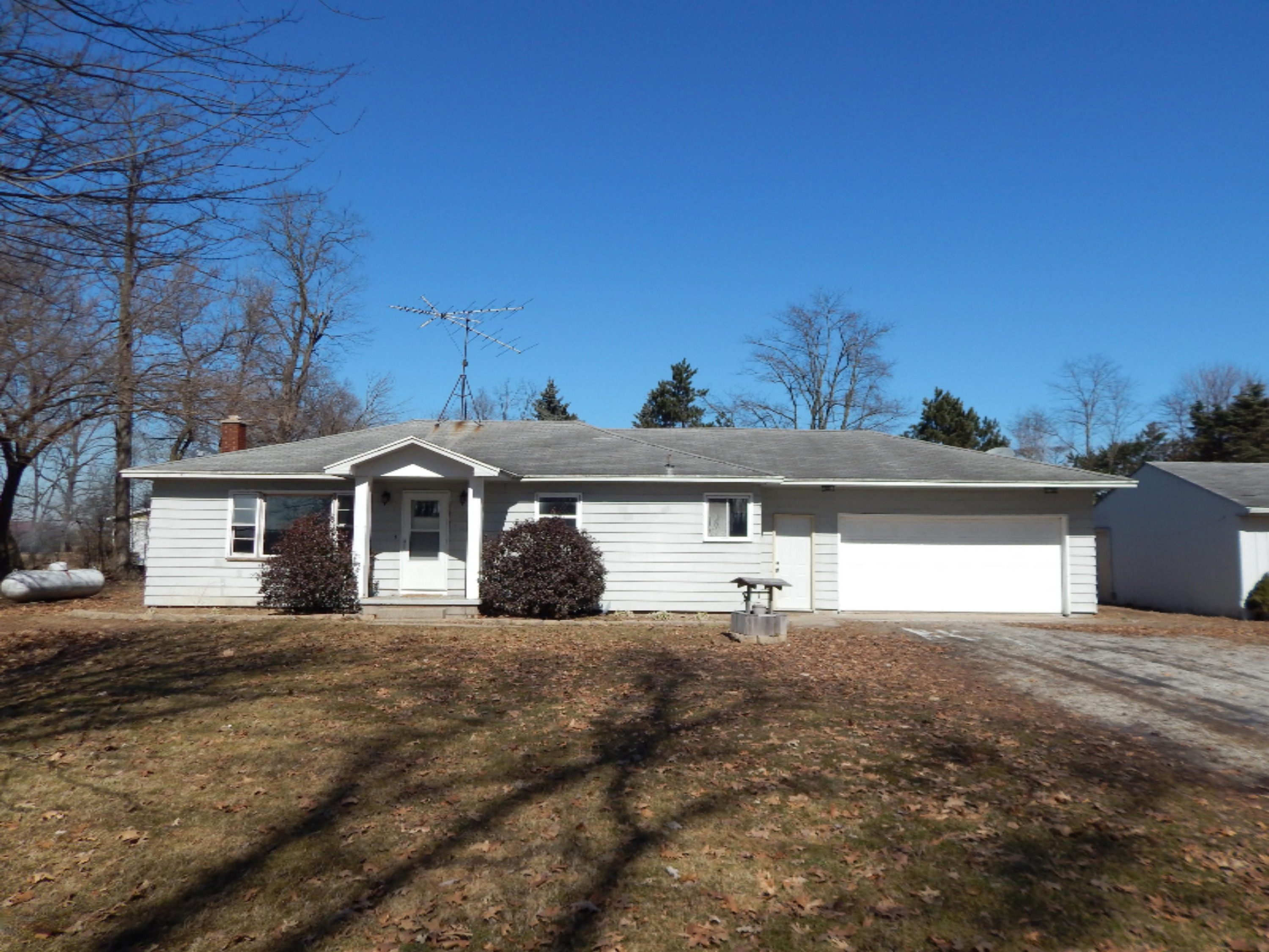 16904 Featherstone Road Constantine, MI 49042 - Photo 2 of 22 DSCN4115