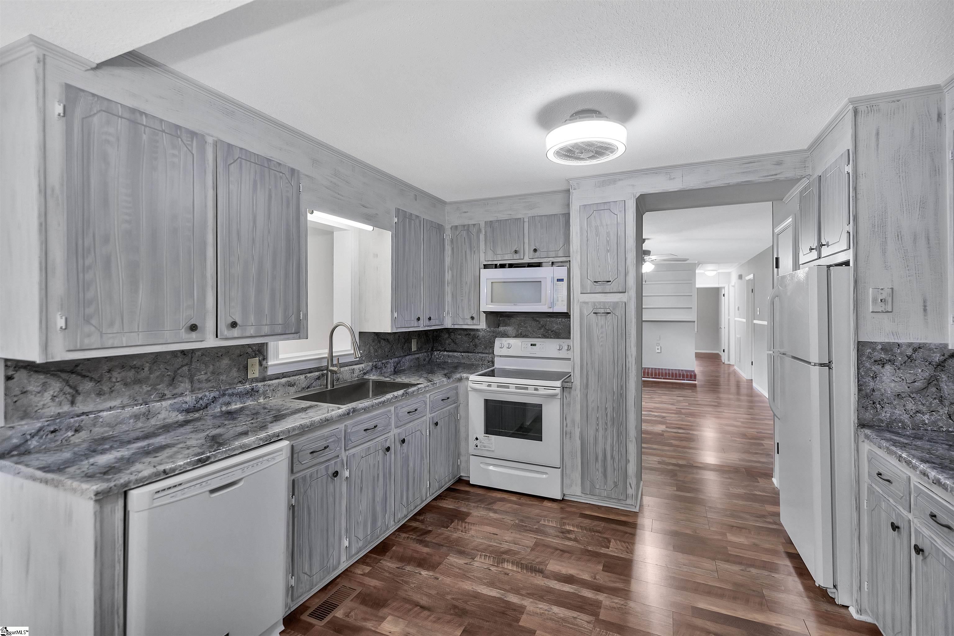 2305 Poplar Lane Anderson, SC 29621 - Photo 14 of 34