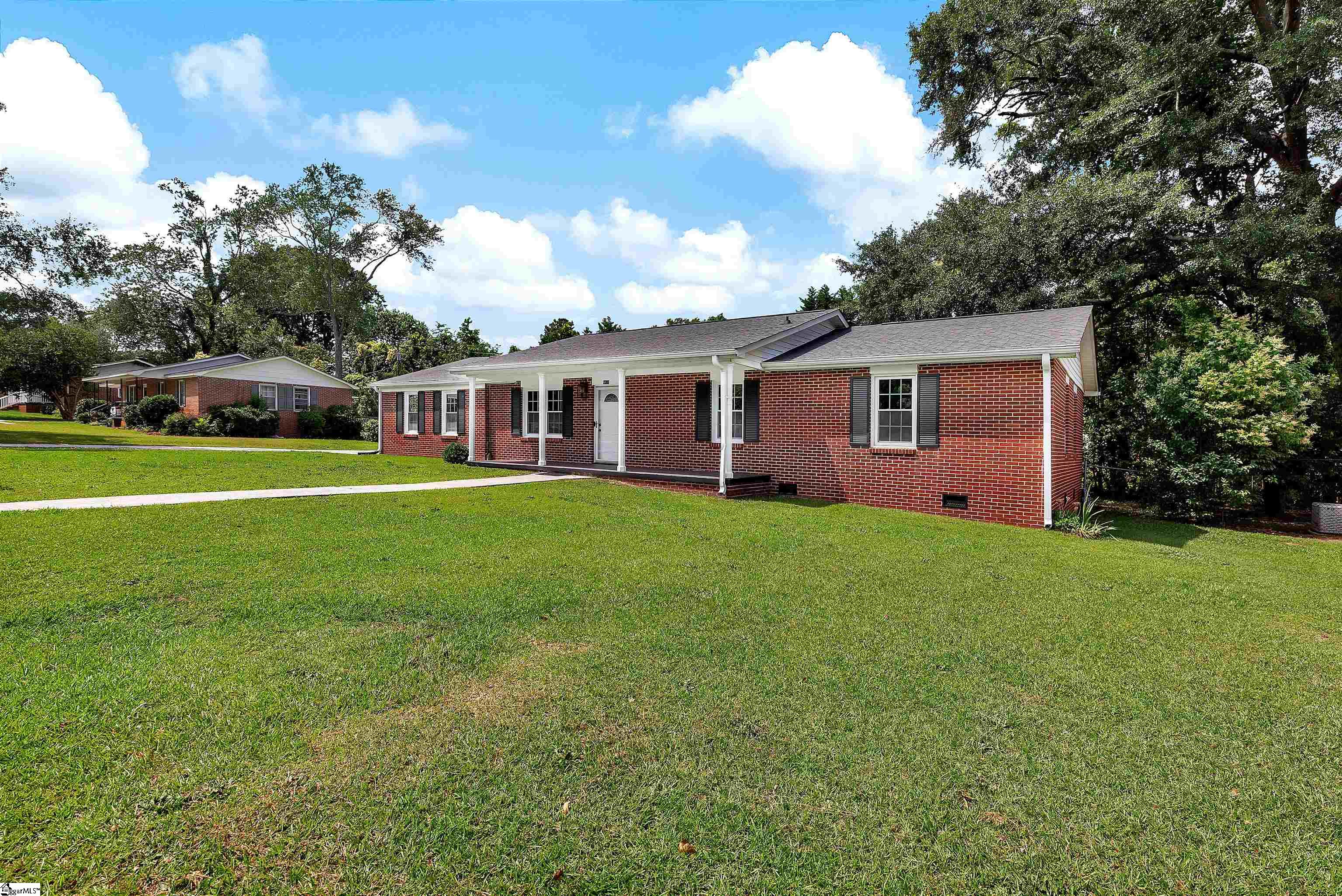 2305 Poplar Lane Anderson, SC 29621 - Photo 3 of 34