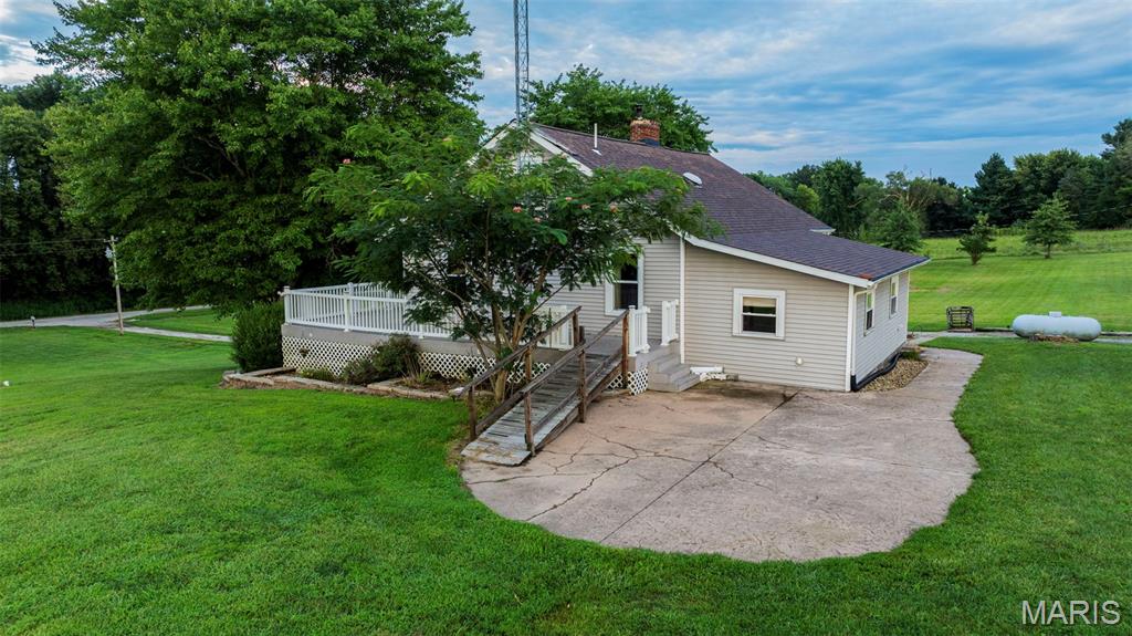 25159 East County Line Road Waggoner, IL 62572 - Photo 45 of 49 Gallery Image 45