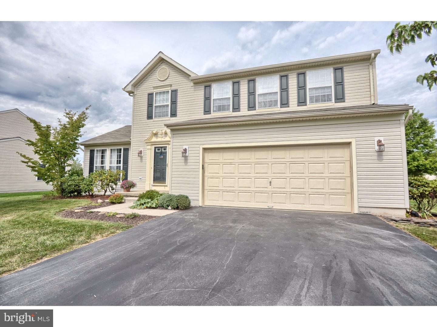 421 Winding Stream Road Spring City, PA 19475 - Photo 3 of 25