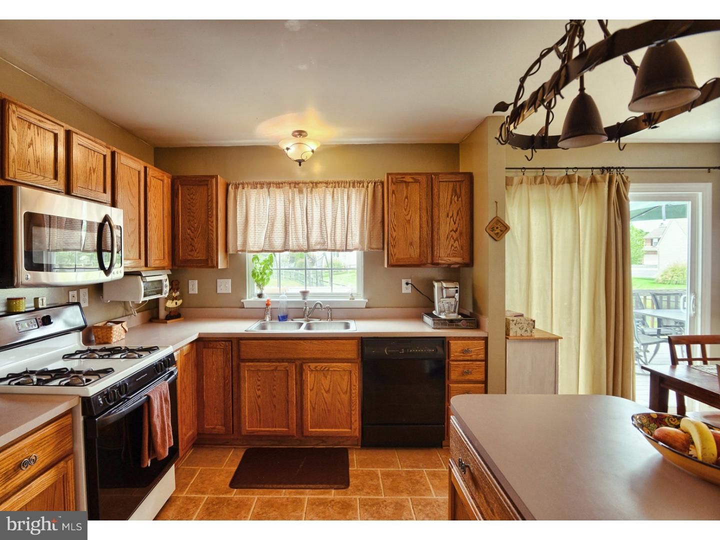 421 Winding Stream Road Spring City, PA 19475 - Photo 8 of 25