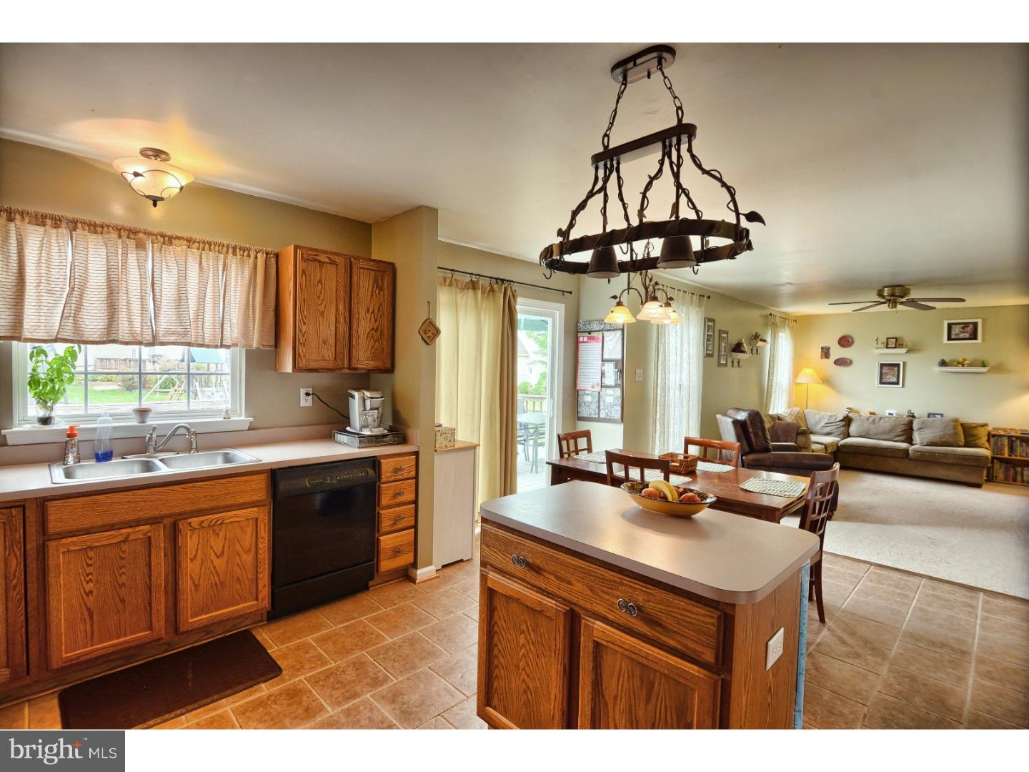 421 Winding Stream Road Spring City, PA 19475 - Photo 9 of 25