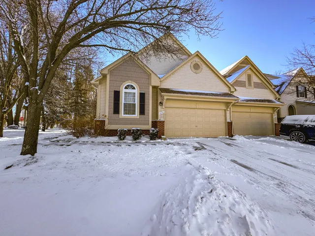 $355,000 | 38347 Churchill Lane, Farmington Hills, MI 48331