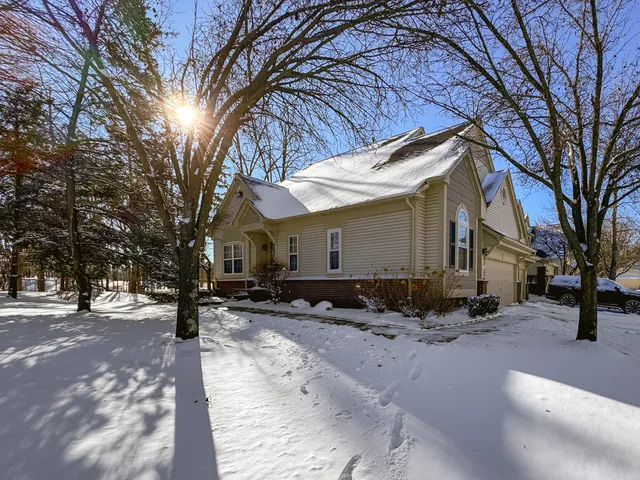 $355,000 | 38347 Churchill Lane, Farmington Hills, MI 48331