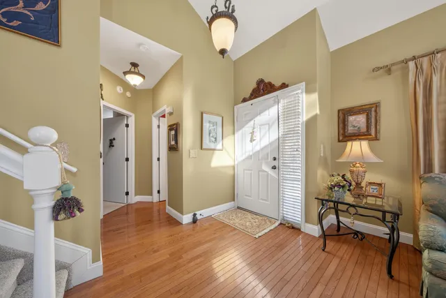 $355,000 | 38347 Churchill Lane, Farmington Hills, MI 48331