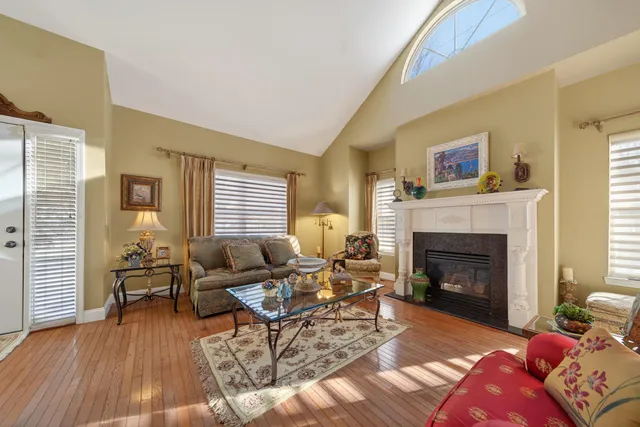 $355,000 | 38347 Churchill Lane, Farmington Hills, MI 48331