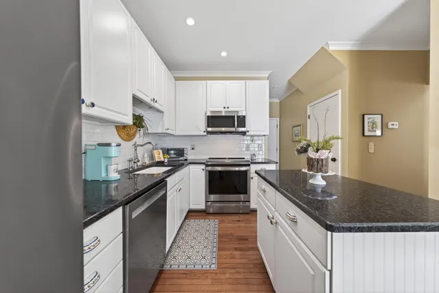 $355,000 | 38347 Churchill Lane, Farmington Hills, MI 48331