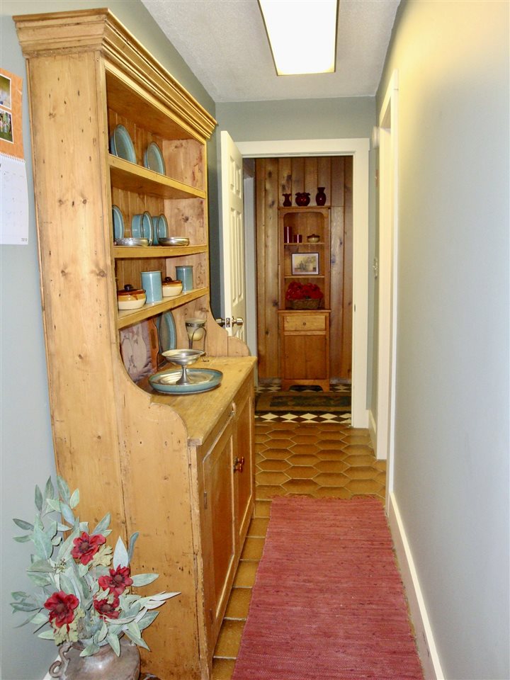 199 Old Stowell Hill Road Londonderry, VT 05148 - Photo 17 of 24