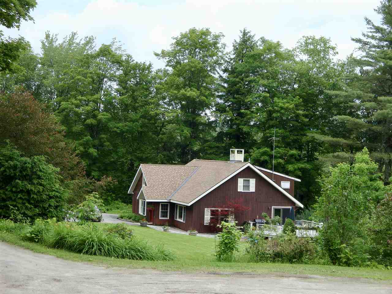 199 Old Stowell Hill Road Londonderry, VT 05148 - Photo 6 of 24
