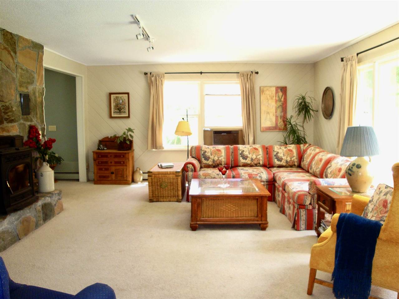 199 Old Stowell Hill Road Londonderry, VT 05148 - Photo 8 of 24