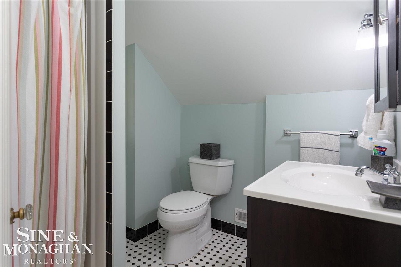 274 Moran Road Grosse Pointe Farms, MI 48236 - Photo 31 of 44