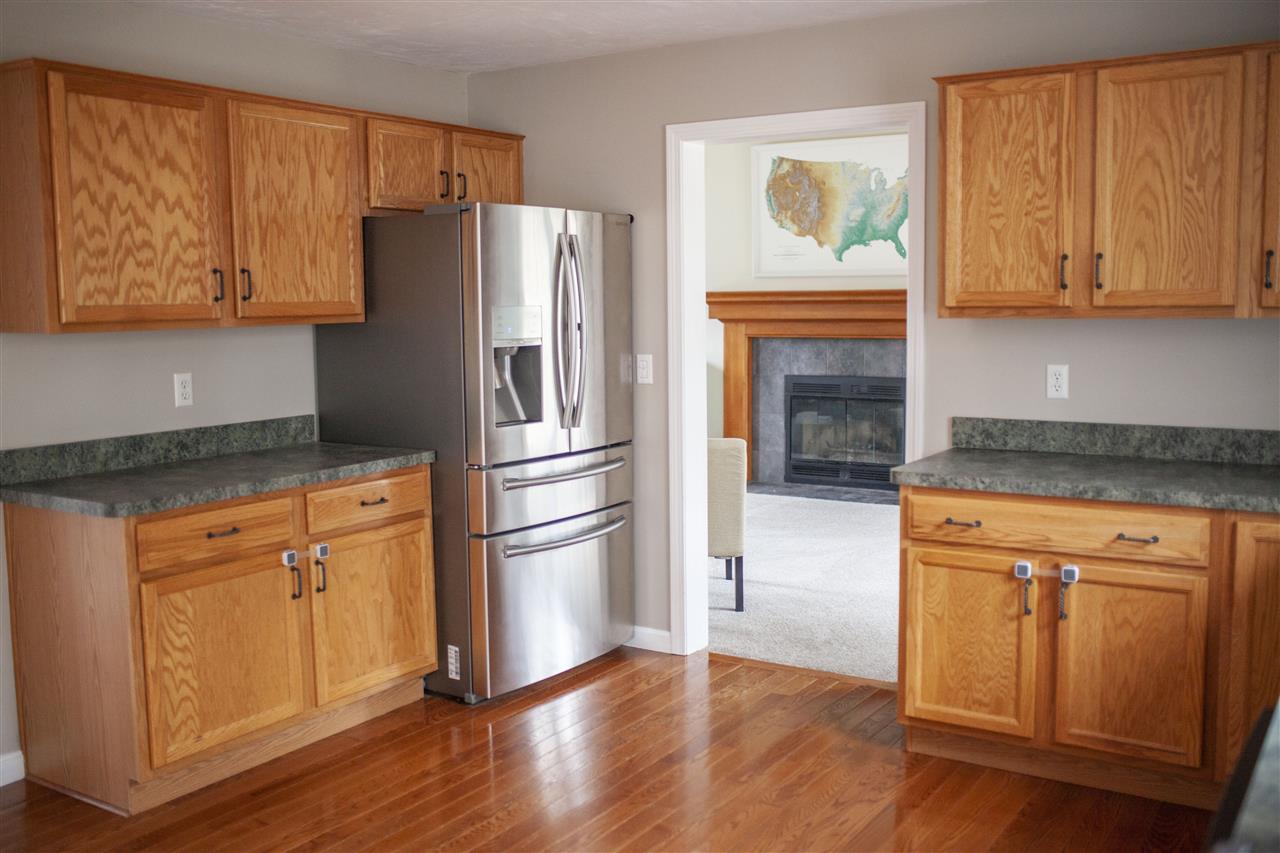 42 Greenhaven Road Salem, NH 03079 - Photo 14 of 40