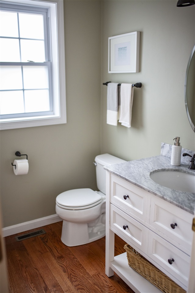 42 Greenhaven Road Salem, NH 03079 - Photo 20 of 40