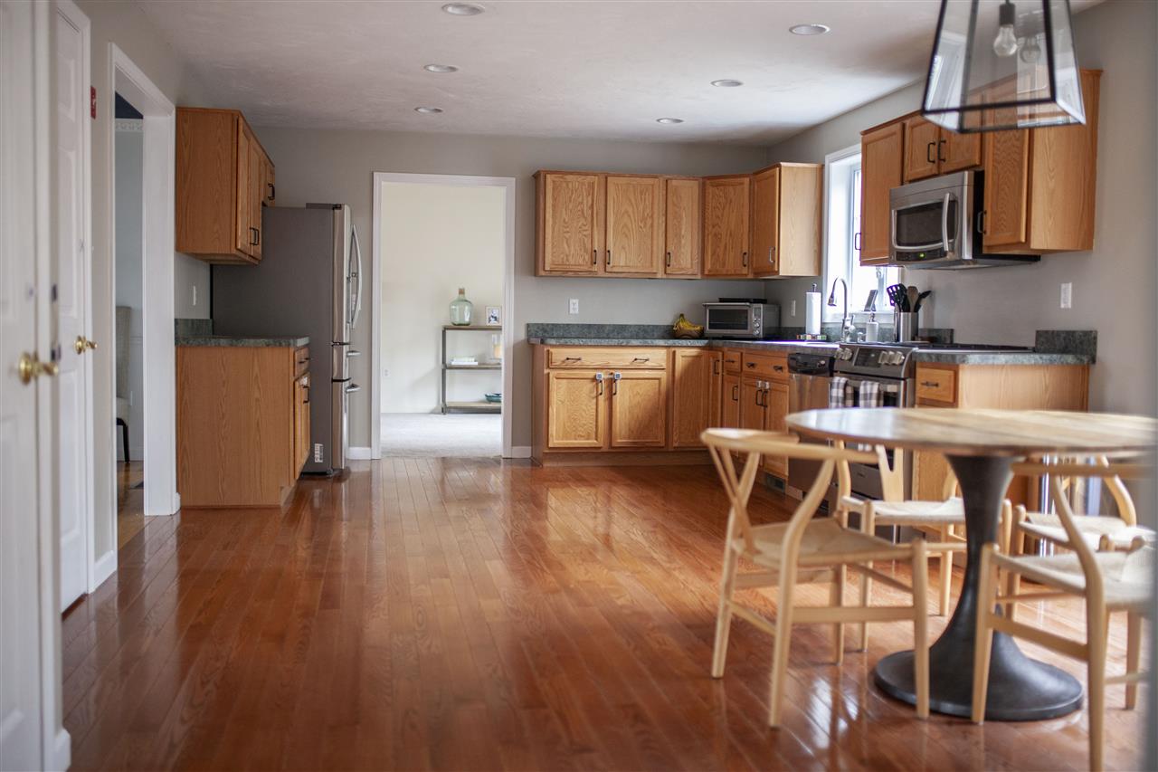 42 Greenhaven Road Salem, NH 03079 - Photo 10 of 40
