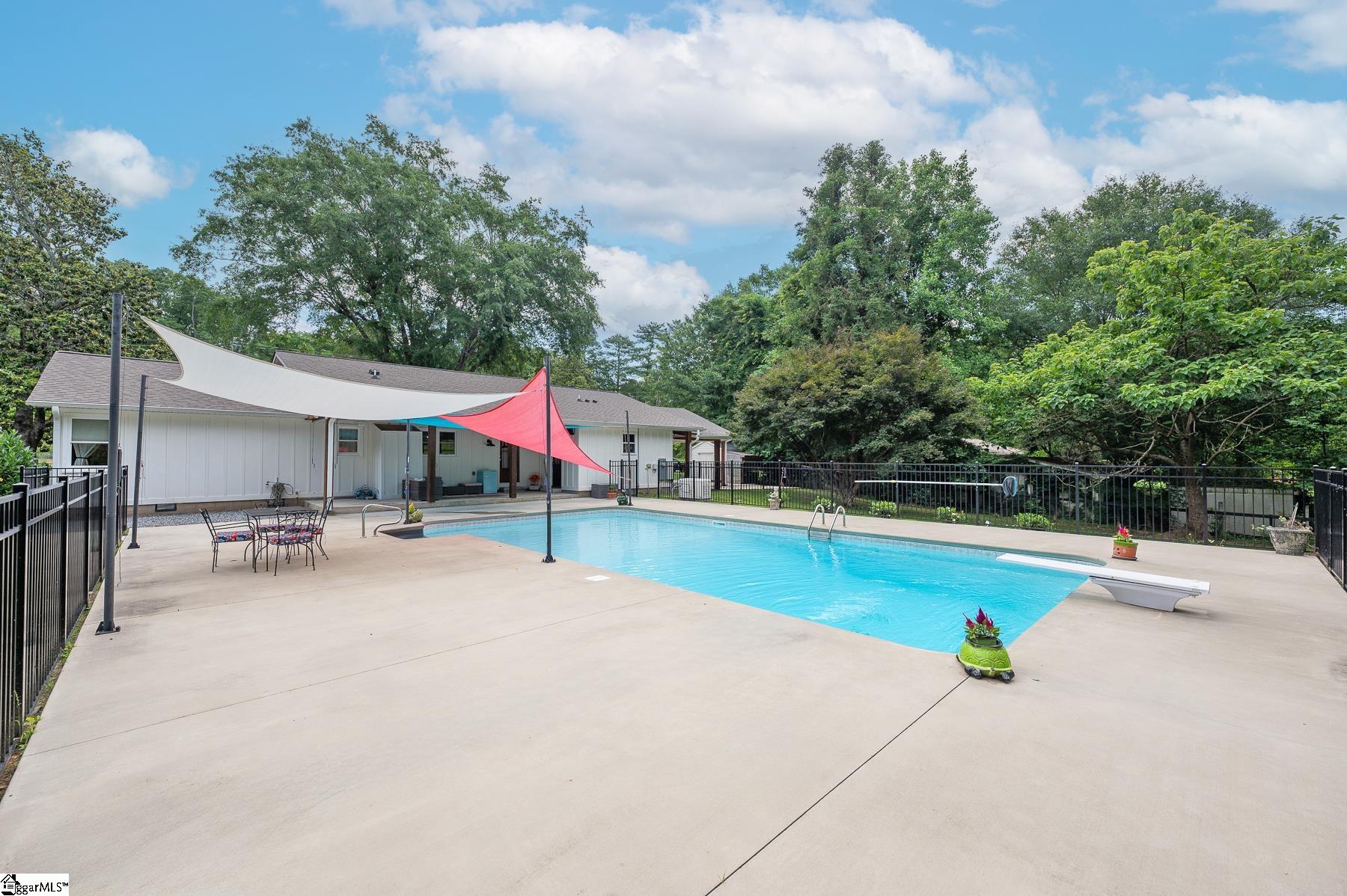 508 Forest Drive Landrum, SC 29356 - Photo 40 of 48