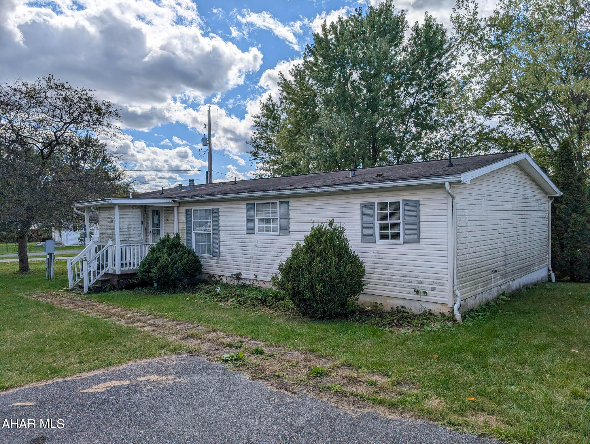 147 Pine Street Alum Bank, PA 15521 - Photo 11 of 34