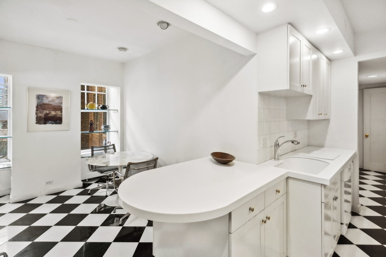 20 East Cedar Street, Unit 6D Chicago, IL 60611 - Photo 16 of 30