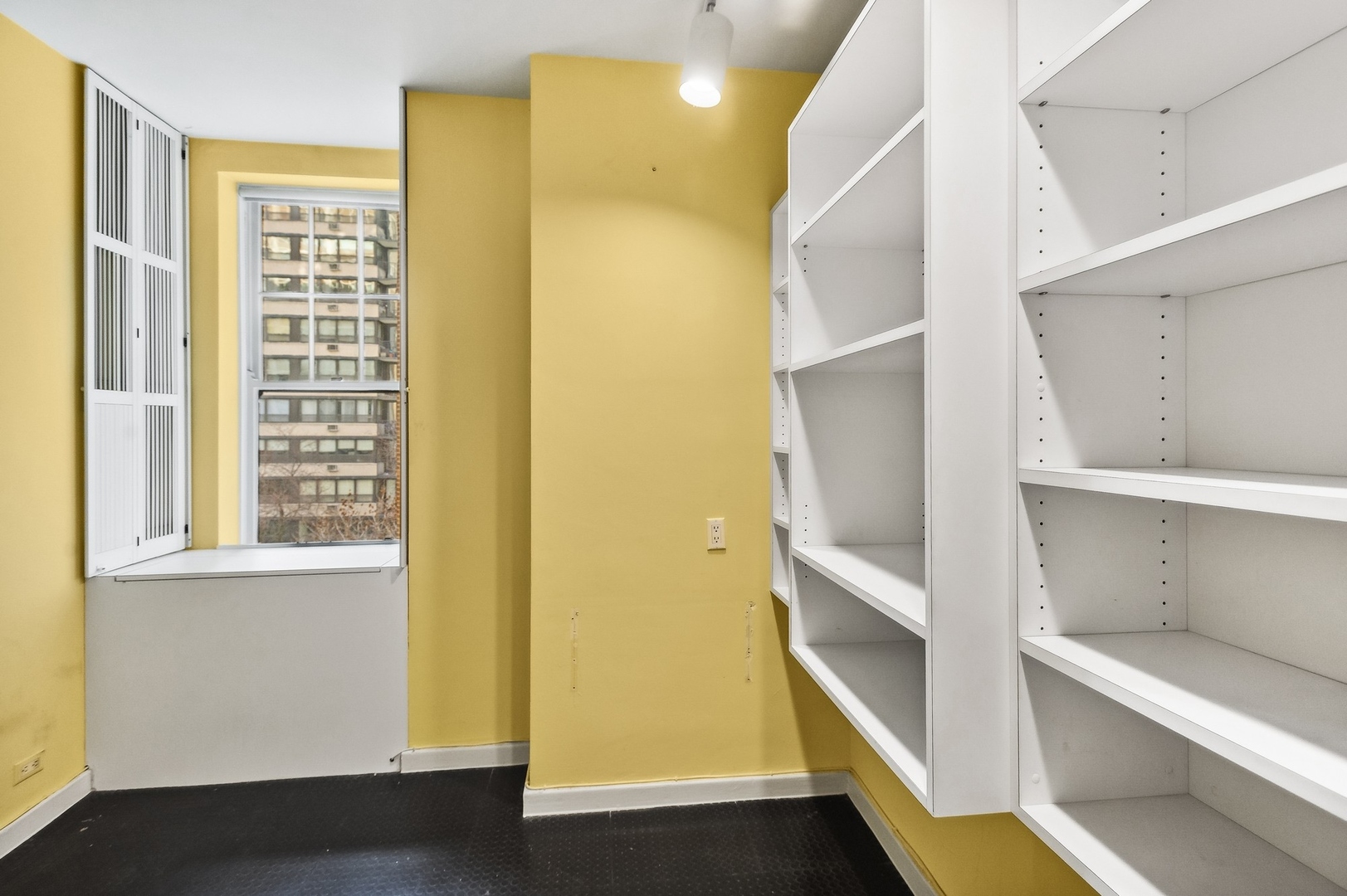 20 East Cedar Street, Unit 6D Chicago, IL 60611 - Photo 19 of 30