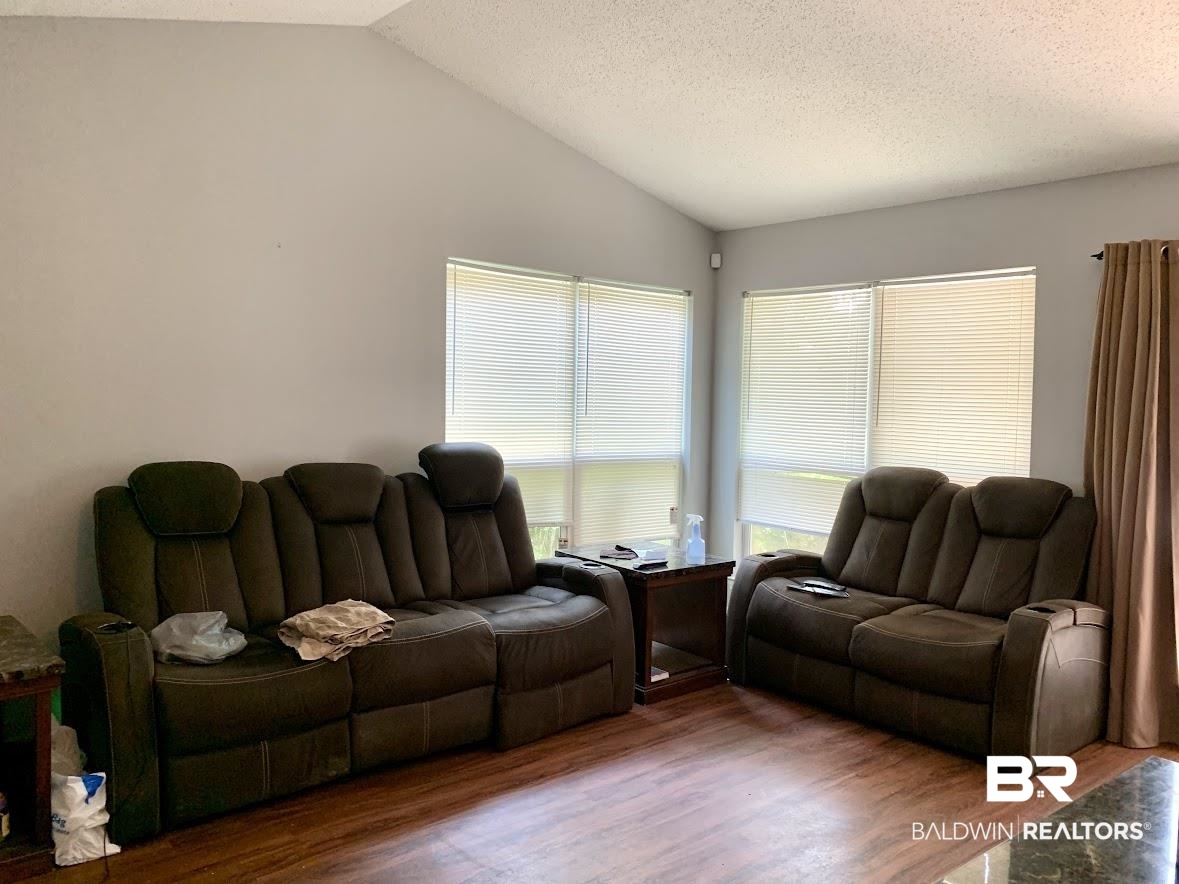 1822 Spring Brook Court Mobile, AL 36609 - Photo 5 of 26
