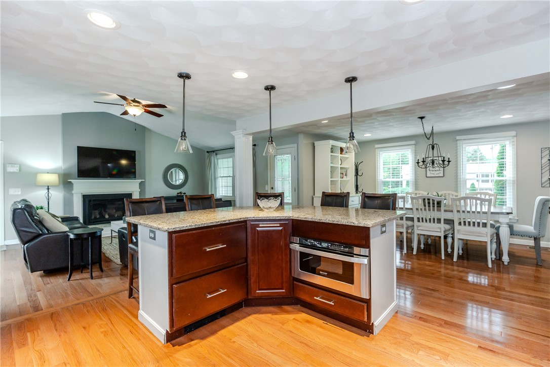 11 Greenbrier Road Smithfield, RI 02828 - Photo 10 of 48 Gallery Image 10