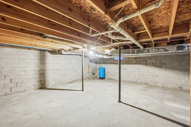 $450,000 | 1710 215th Avenue, Morley, MI 49336