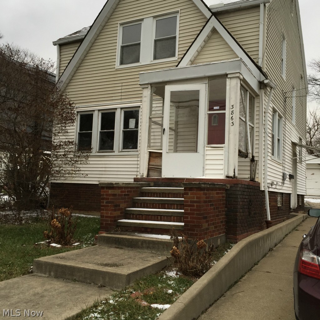 3863 Ridge Road Cleveland, OH 44144 - Photo 1 of 15 Gallery Image 1