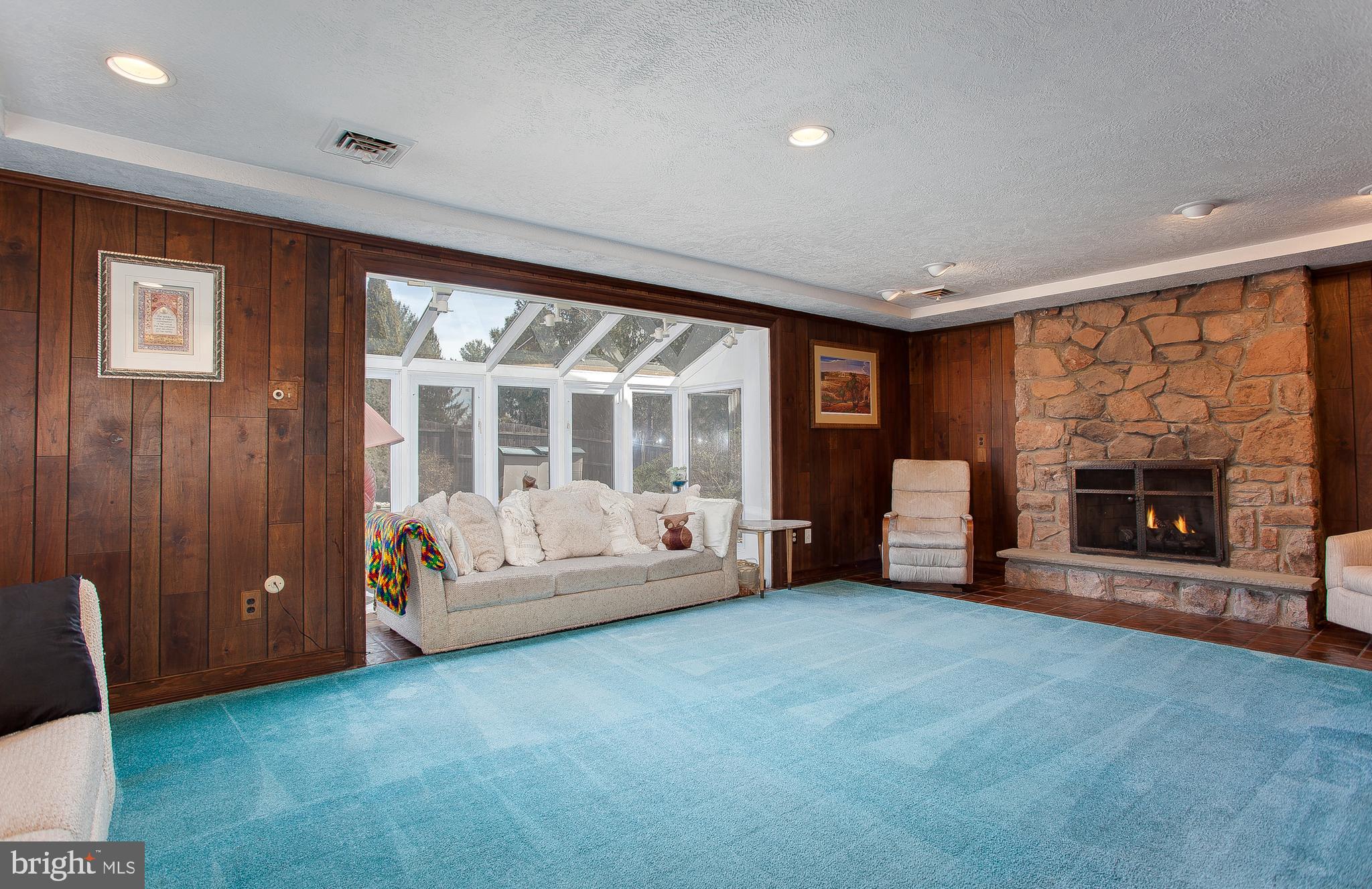 893 Broadmoor Road Huntingdon Valley, PA 19006 - Photo 12 of 34 Family room