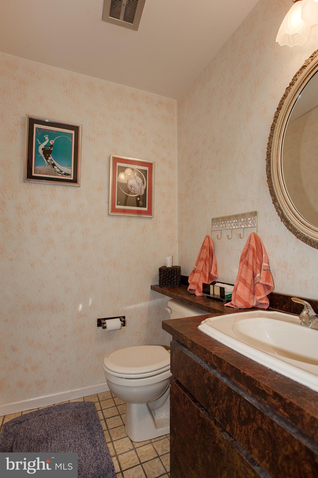 893 Broadmoor Road Huntingdon Valley, PA 19006 - Photo 15 of 34 Powder Room