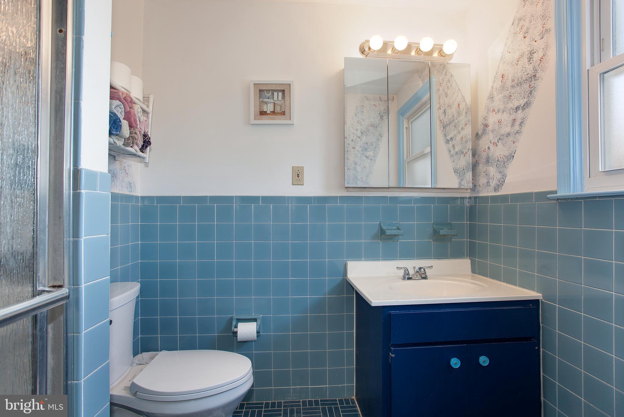 893 Broadmoor Road Huntingdon Valley, PA 19006 - Photo 19 of 34 Master Bathroom